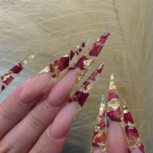 Hiba Garcia pink nail review photo